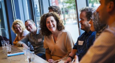Minister van Engelshoven (OCW) in gesprek met studenten