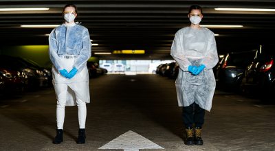 Carlijn Helder (l) en Nadine van Drunen (r)
