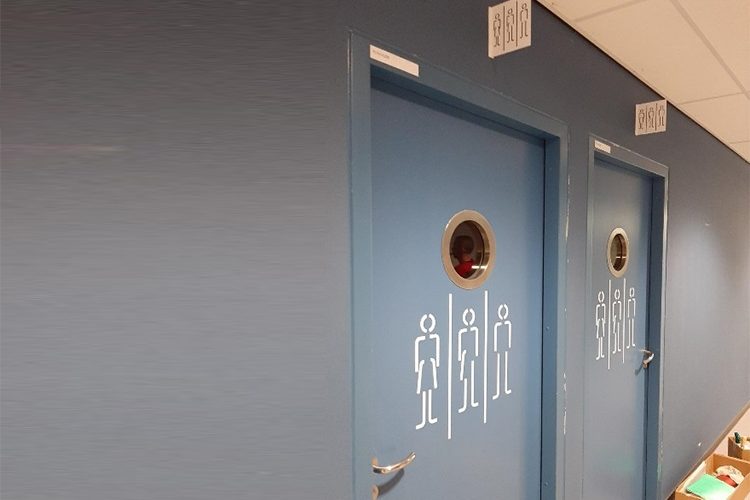 all-gender wc's