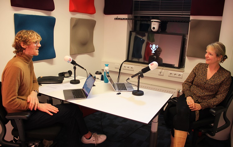 Producer van de podcastserie Jelmer Witteveen met Anneke Offereins