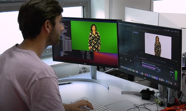 editor aan het werk