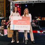 Onderzoeker van het jaar 2022 was Peggy van Spreuwel (r)